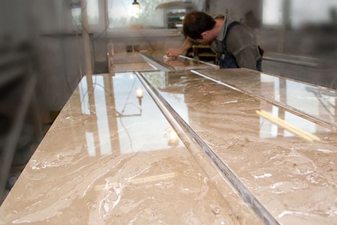 Чем отличается клей для плитки с маркировкой С1 и С2?